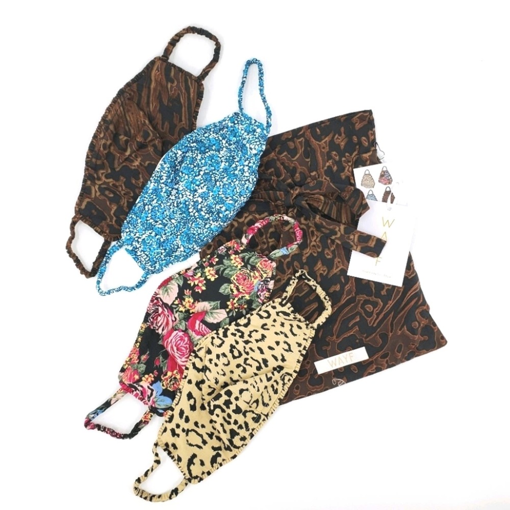 NWT Wayf set of 4 Fabric face masks.
